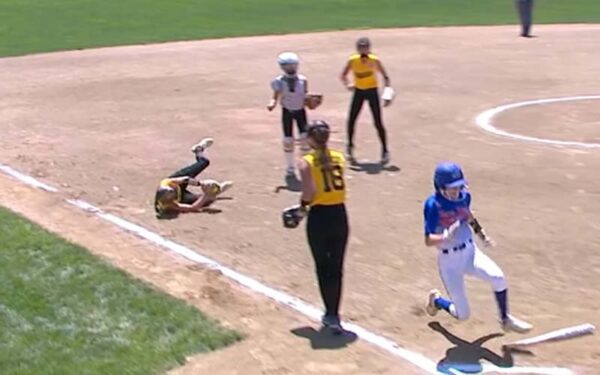 Toms River Little League Softball Wins Game 1 At Mid-Atlantic Tournament 6-2