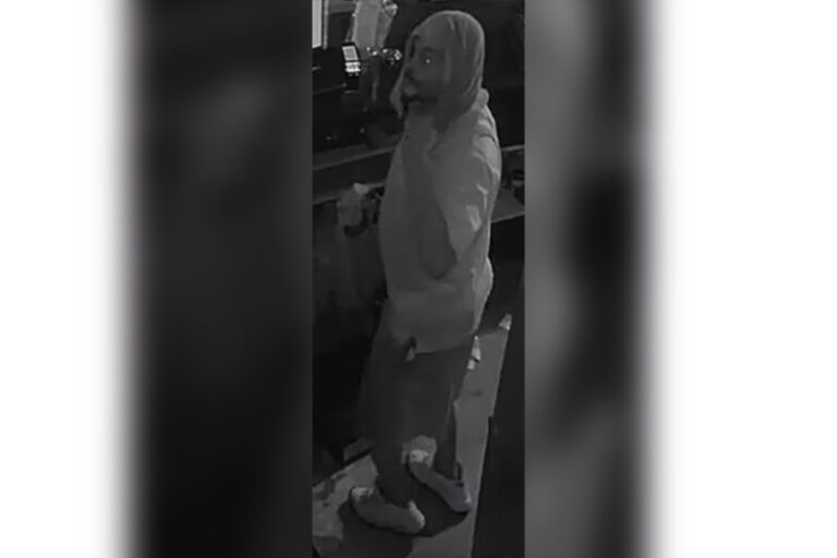 Safe at philadelphia pizzeria stolen, $20,000 taken - photo licensed by shore news network.