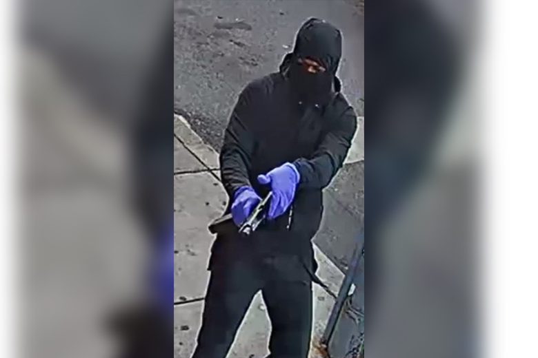 34-Year-Old Shot Outside Philadelphia Grocery Store on Wednesday