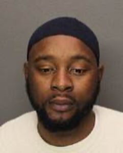 Newark police searching for fugitive wanted for north end avenue shooting
