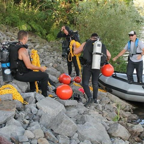 Gloucester police, volunteers join forces for back to school bash - photo licensed by shore news network.