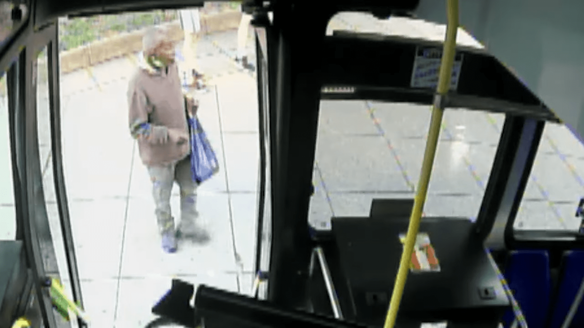 D.C. Stabbing Stabbing Suspect Caught on Surveillance Camera