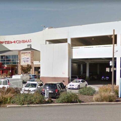 Juvenile shot with bb gun during robbery at annapolis mall - photo licensed by shore news network.