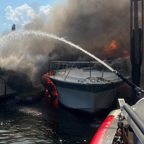 New york marine firefighters battle blaze at brooklyn marina - photo licensed by shore news network.