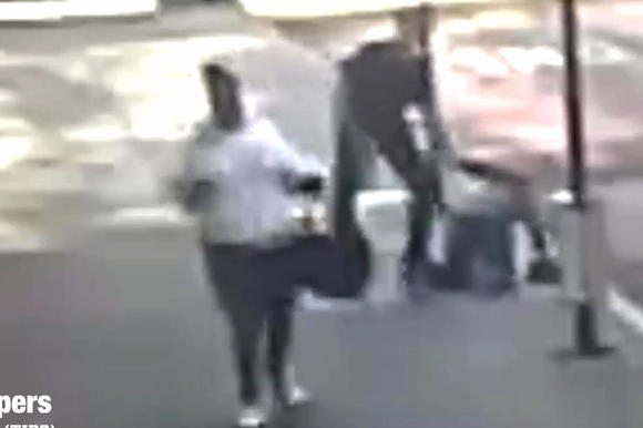 Elderly woman assaulted in broad daylight attack in Midtown Manhattan