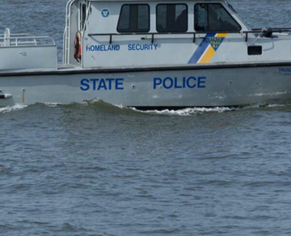 New Jersey Police Rescue 11 from Sinking Boat in Jersey Shore Canal