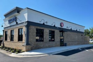 Roanoke zaxby’s reopens under new management