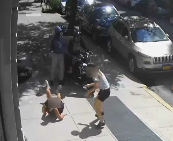 NYC Moped Jewelry Snatchers Target Two Women