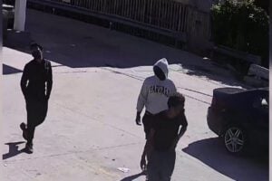 Man struck, robbed at gunpoint at philadelphia gas station