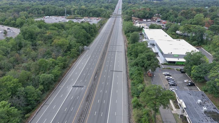 Dangling Electrical Wire Shuts Down New York State Thruway