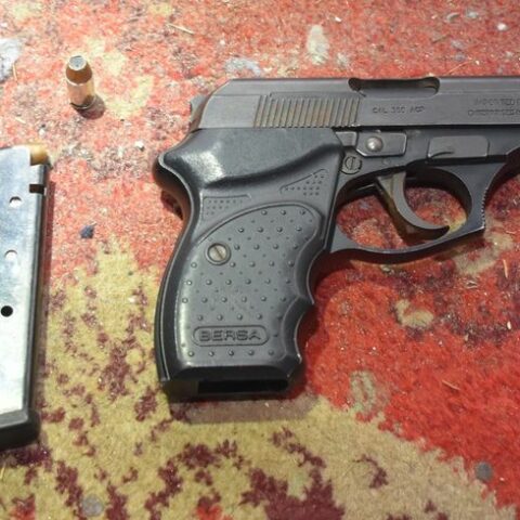 Syracuse police make drug bust after chase - photo licensed by shore news network.