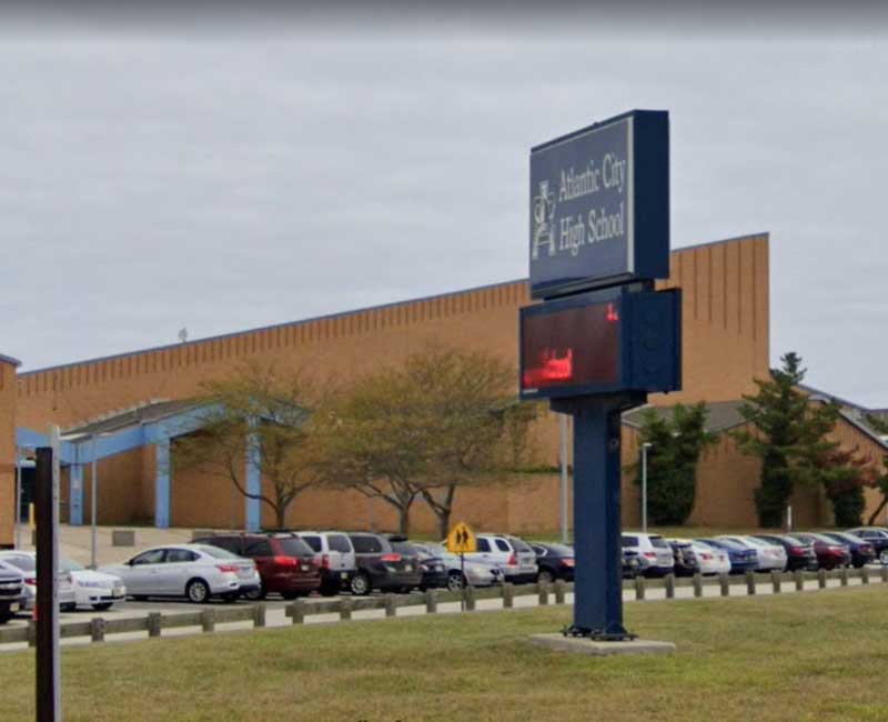 Jersey Shore school teacher charged for inappropriate relationship with student