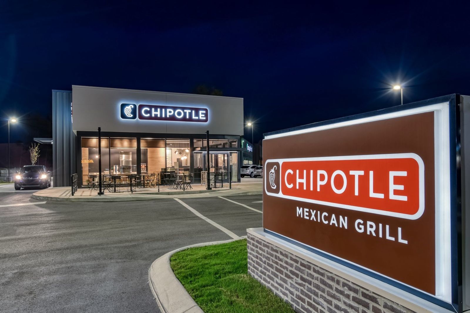 Chipotle Pilots Advanced Technology to Enhance the Employee and Guest Experience