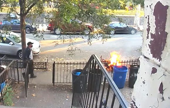 New York City food delivery driver escapes injury after a bike catches fire