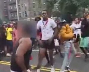 New york city police investigating after man slashed and robbed by crowd in brooklyn