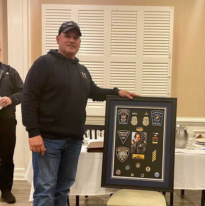 Community celebrates career of retiring Manchester police veteran