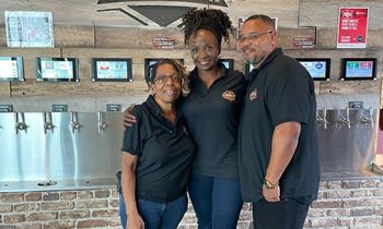 Crave Hot Dogs and BBQ Celebrates Grand Opening in Spring, Texas!