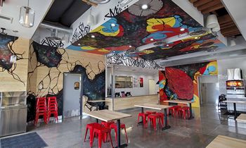 Dave’s Hot Chicken Opens First Location in Portland Area