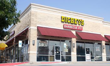Dickey’s Barbecue Pit Continues Expansion into Western Michigan