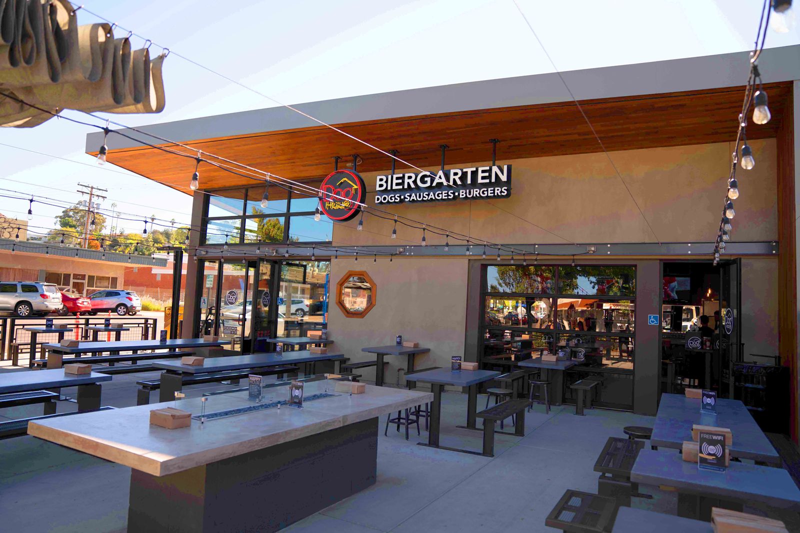 Dog Haus Fuels Nationwide Growth with Franchisee Financial Options from ApplePie Capital