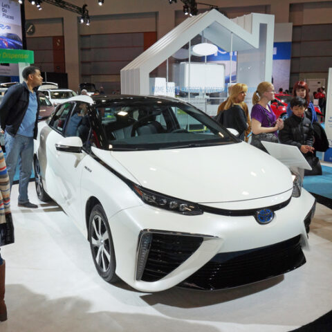 Toyota mirai fuel cell car