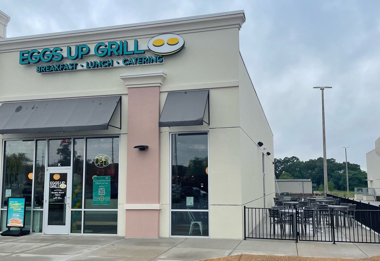 Eggs Up Grill Opens First Restaurant in Alabama