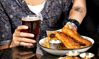 Enjoy Lent-Friendly Options with Bar Louie’s Fish Fry-Days