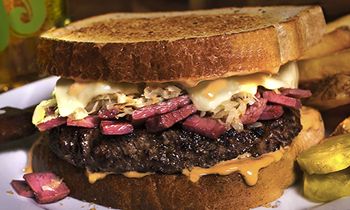 Enjoy Shamrockin’ Celebrations at Bennigan’s This St. Paddy’s Day