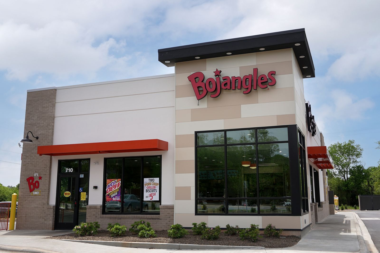 Former Popeyes Executives Sign Agreement to Acquire Seven Existing Bojangles Restaurants and Develop Additional 11 in Western Georgia