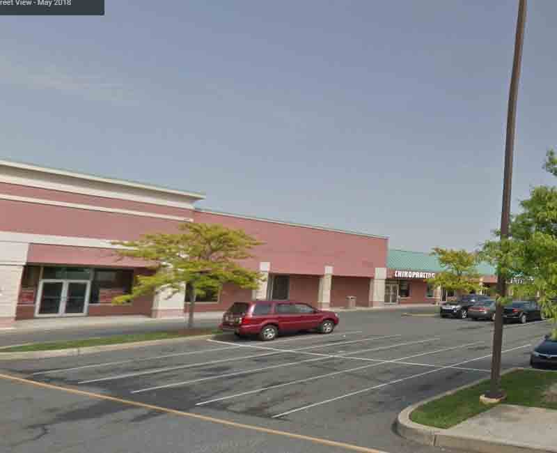 Newark smoke shop robbed at gunpoint, forced clerk into back room