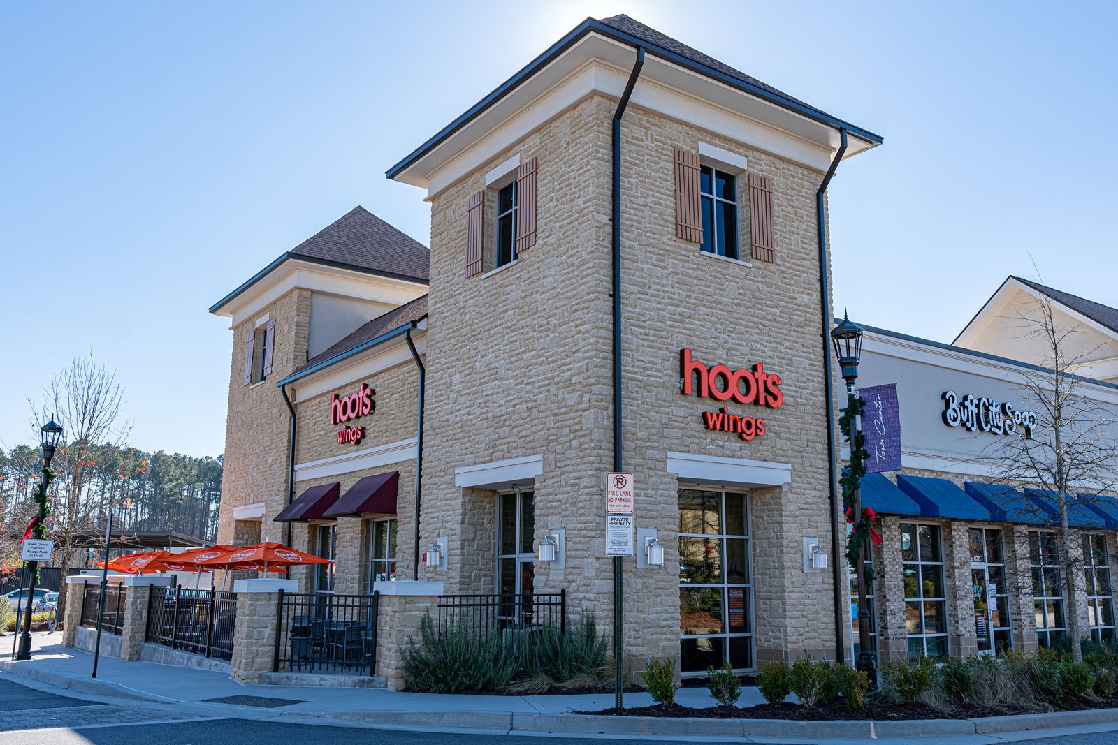 Hoots Wings Flies into Lone Star State with Extended Franchise Efforts in Texas