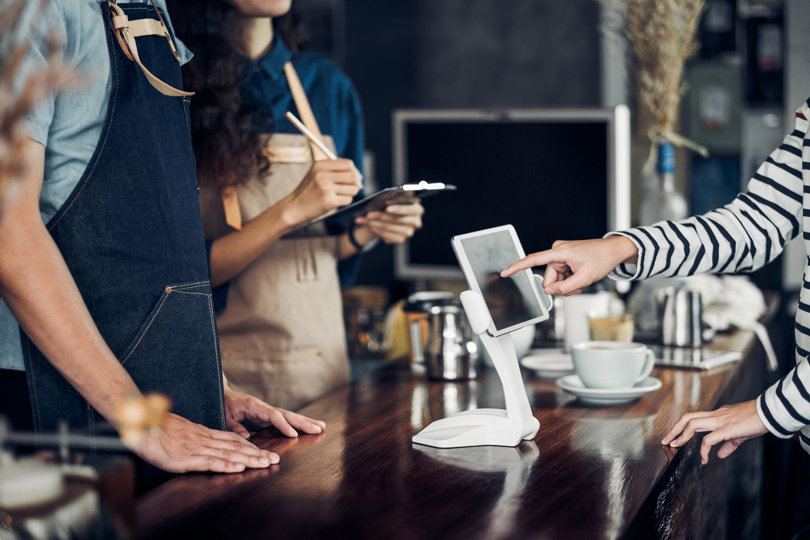 How AI Technology Is Helping Restaurants Improve Customer Experience