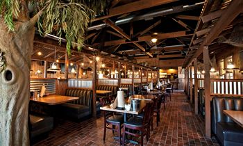 Huckleberry’s Breakfast & Lunch Franchisee Signs Multi-Unit Deal in California and Nevada!