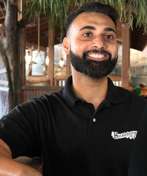 Raman Dhillon Huckleberry's Breakfast & Lunch Franchisee Signs Multi-Unit Deal in California and Nevada!
