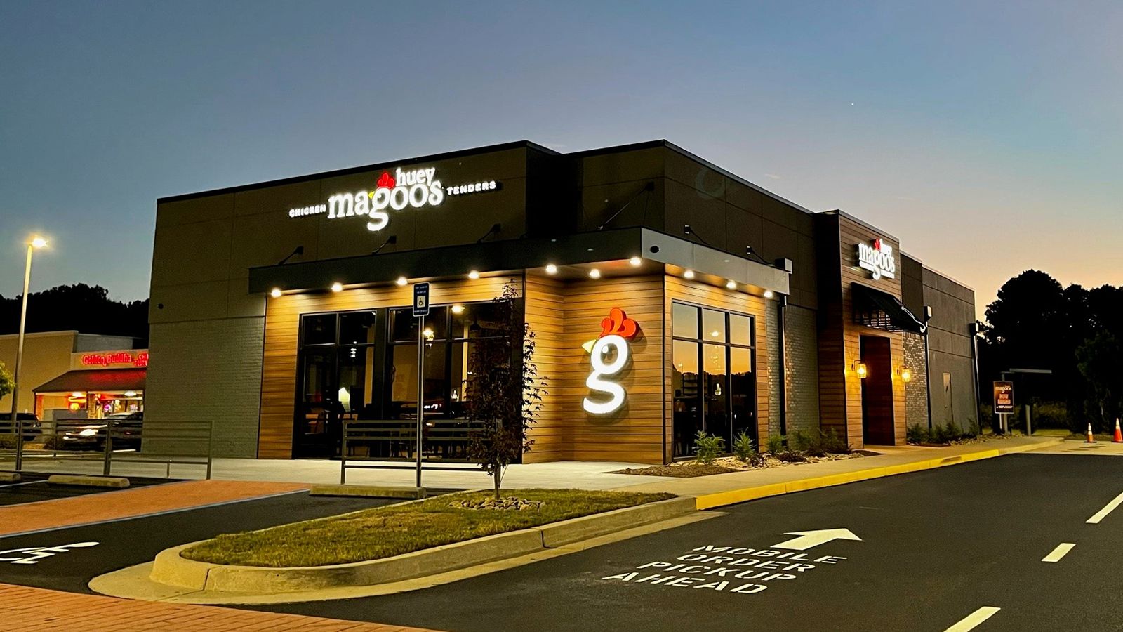 Huey Magoo's Milestone 20th Restaurant Now Open in Oakwood, Georgia