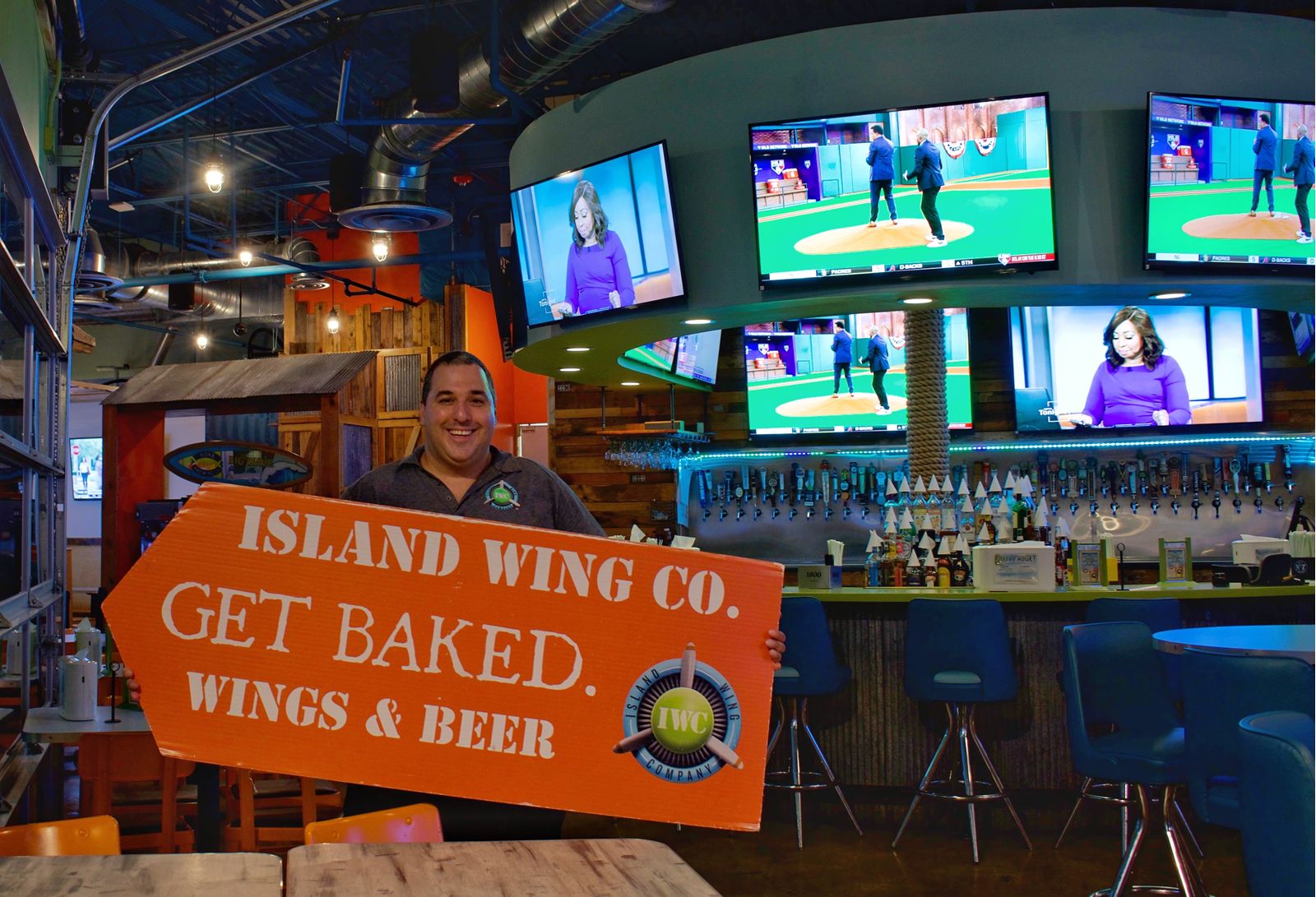 Island Wing Company Announces New Manager and Artist Mateo Blanco at Hunters Creek Location Island Wing Company Announces New Manager and Artist Mateo Blanco at Hunters Creek Location