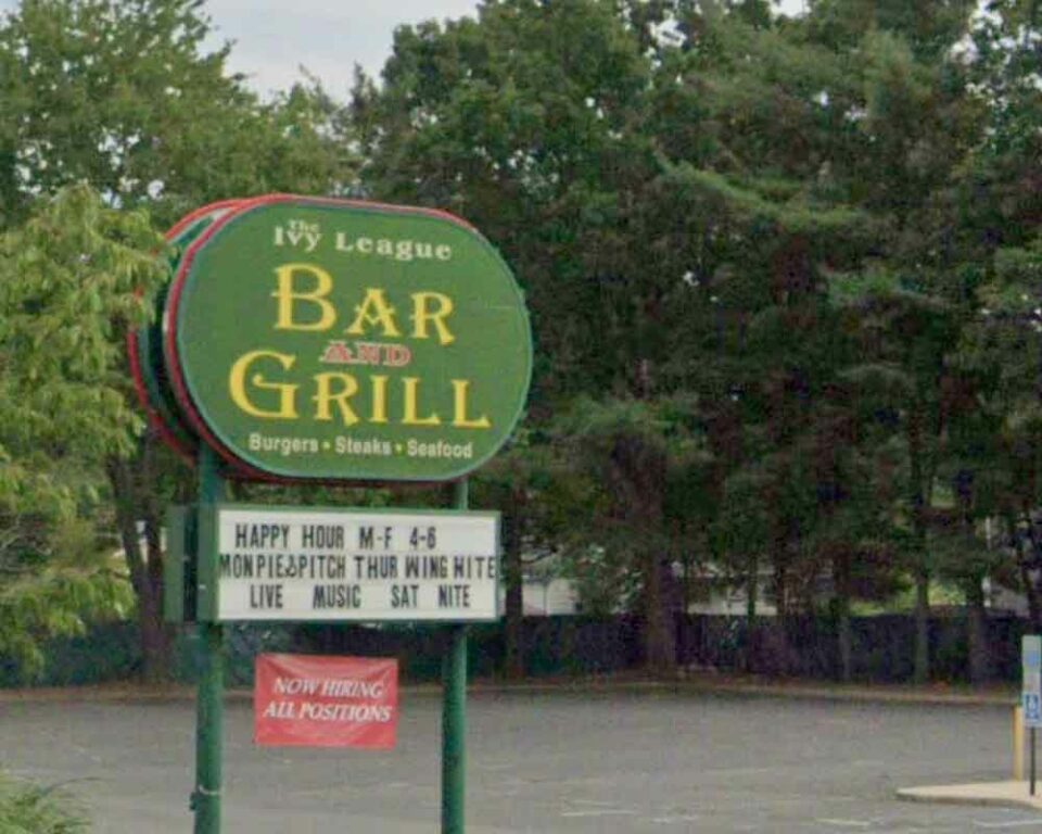 Ivy League Bar and Restaurant