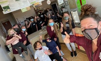 Juice It Up! College Station Bands Together With Community to Donate Over 1,000 Açaí Bowls to Healthcare Workers