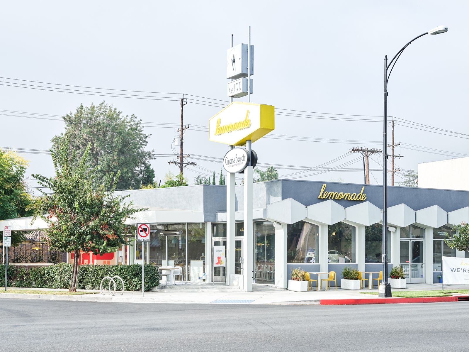 Lemonade Celebrates Toluca Lake Grand Re-Opening with New Prototype, Paves Way for Extended Brand Growth