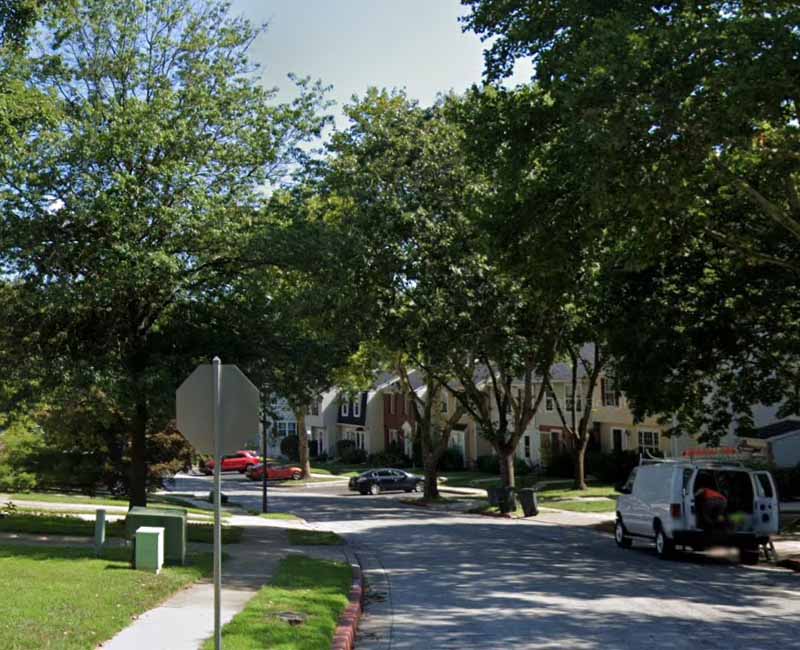 Man shot and killed in apartment complex parking lot in Columbia