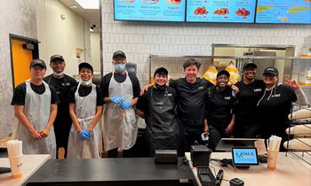 Mom’s Touch Now Serving its Always Fresh & Flavorful Chicken & Sandwiches in Long Beach!