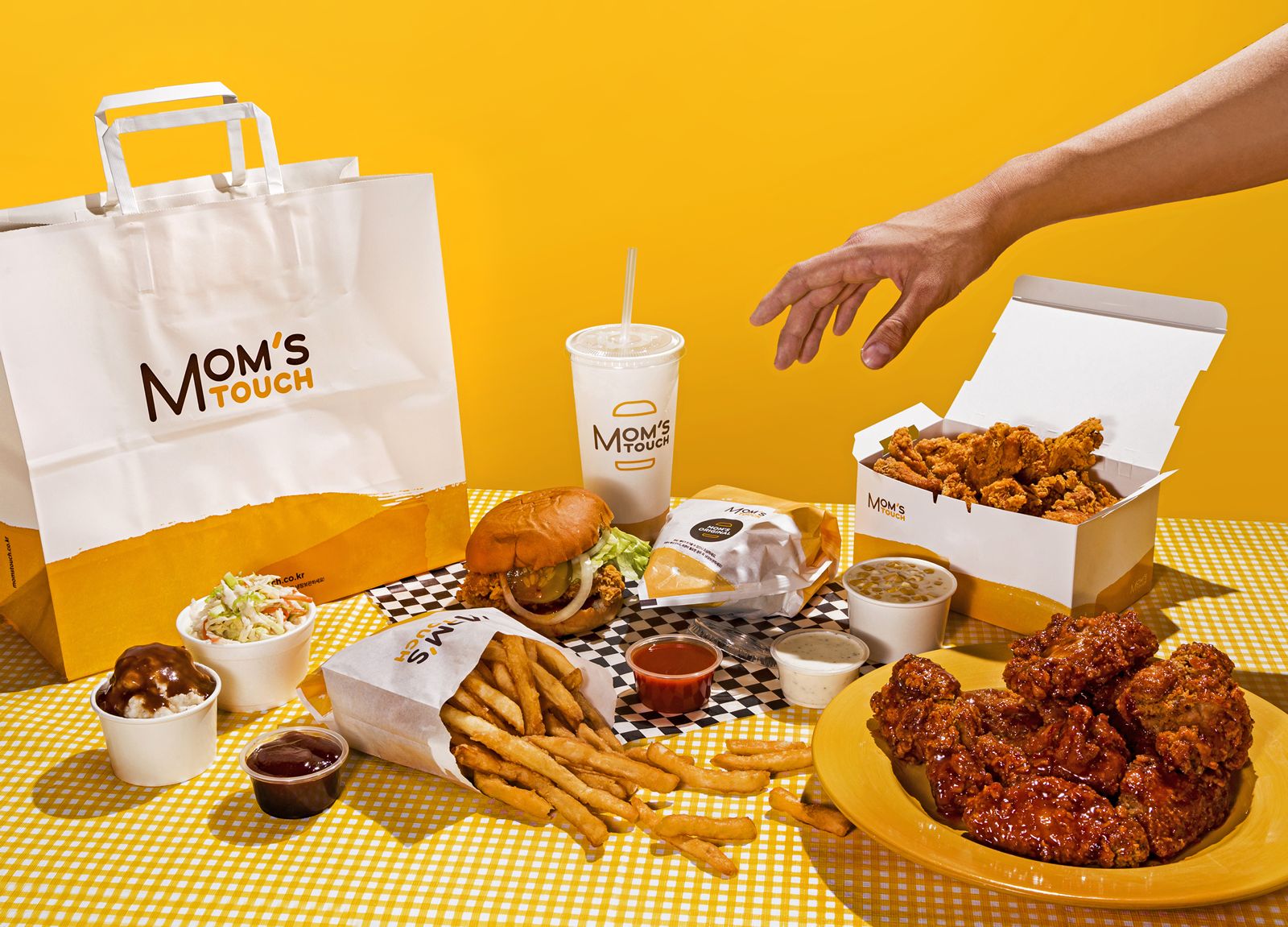 Mom's Touch Now Serving its Always Fresh & Flavorful Chicken & Sandwiches in Long Beach!