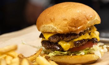 MOOYAH Burgers, Fries & Shakes Opening Second Sacramento Area Location in Strawberry Creek; Adding 20+ Jobs to the Market