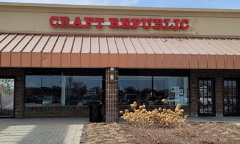 New Craft Republic Bar & Grill Opens in Arlington Heights