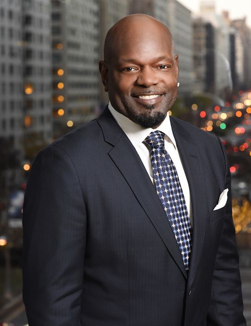 NFL Icon Emmitt Smith Reveals Opening of Emmitt's Las Vegas Restaurant and Venue