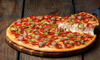 Pizza Guys Continues Impressive Growth & Eyes New Markets