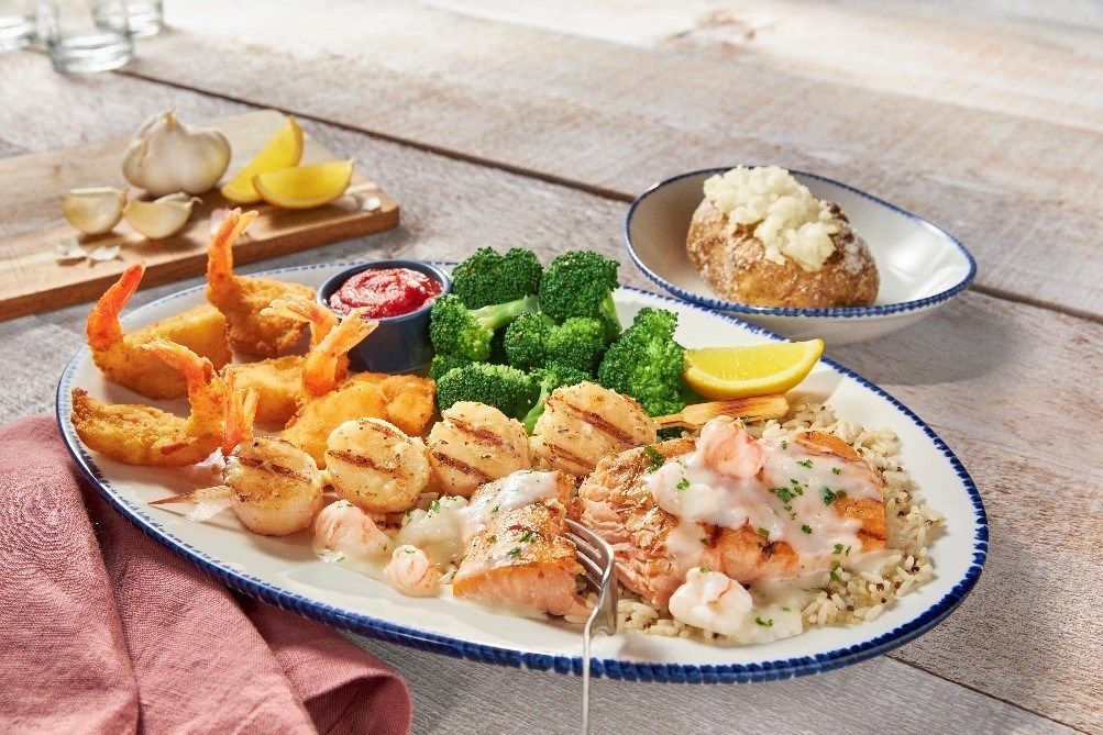 Red Lobster® introduces a Signature Feasts lineup featuring an abundant variety of craveable seafood all on one plate, including exciting combinations like the NEW! Mariner's Feast.