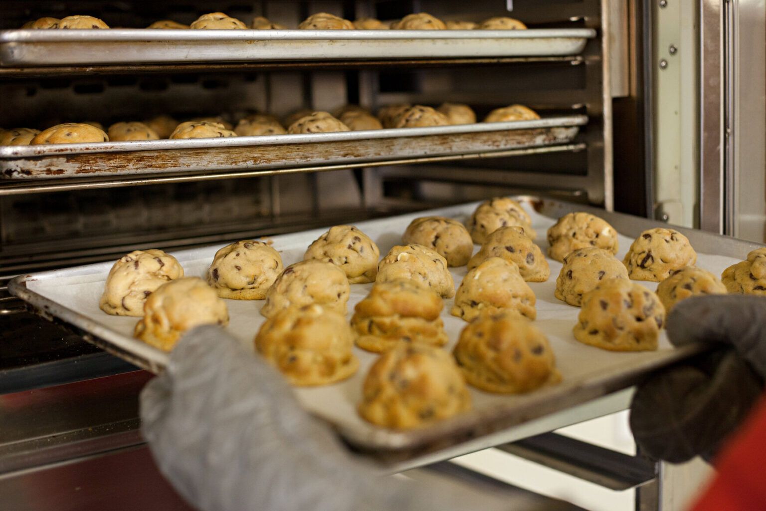 Reina Cookies Making A Royal Comeback