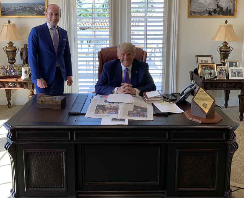 Chris Christie mocks Trump over his desk at Mar-A-Lago, He can't believe he's not president Chris Christie mocks Trump over his desk at Mar-A-Lago, He can't believe he's not president