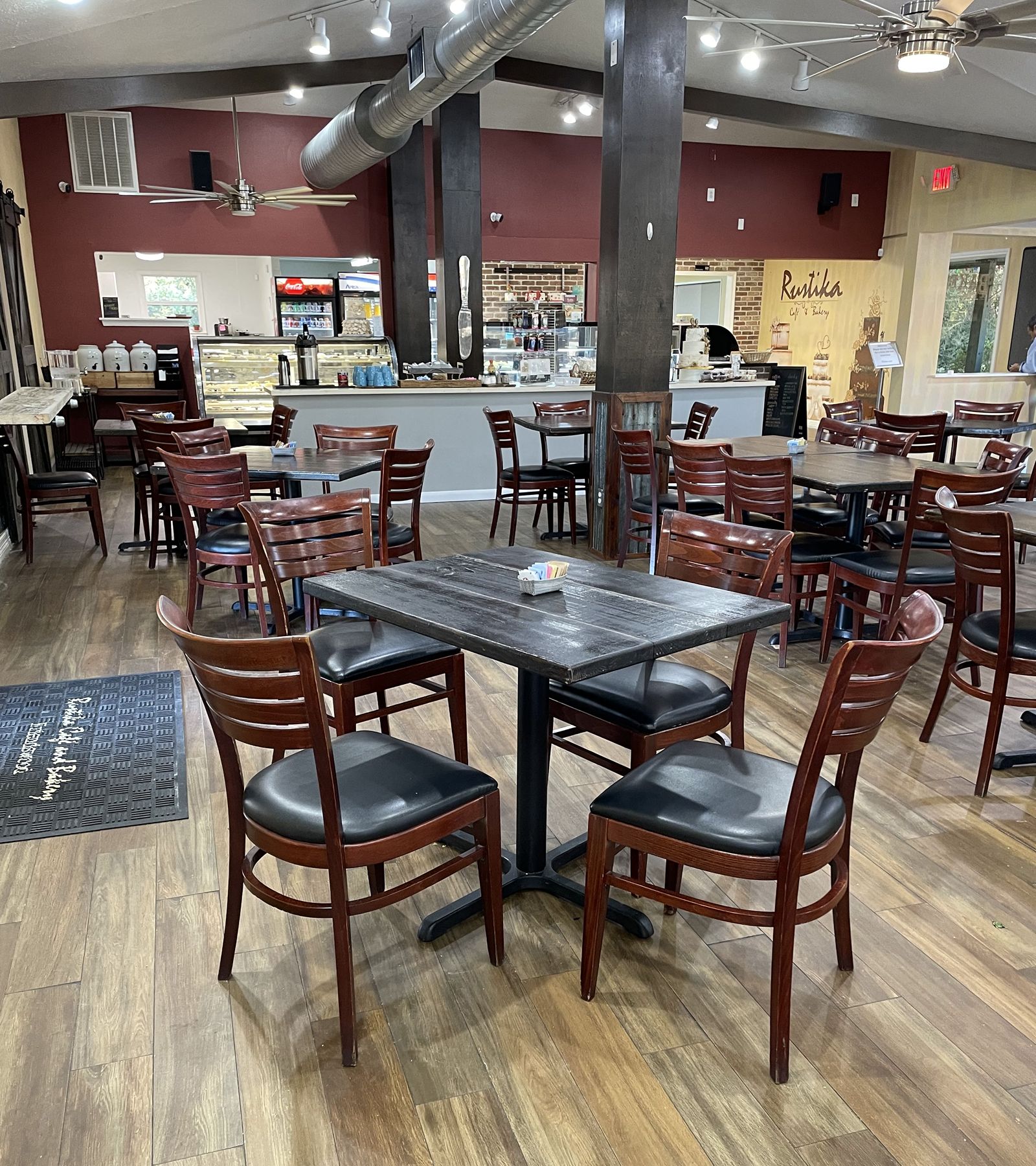 Rustika Café and Bakery Reintroduces its Jewish-Mexican Fusion Favorites to Friendswood